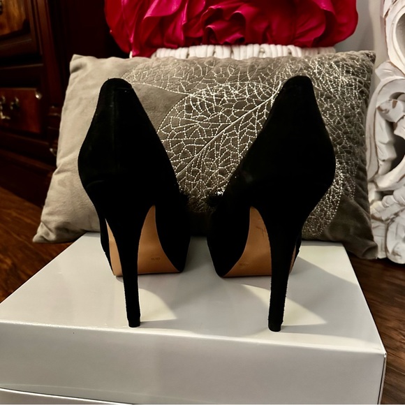 BCBG Suede Heels - Picture 4 of 5